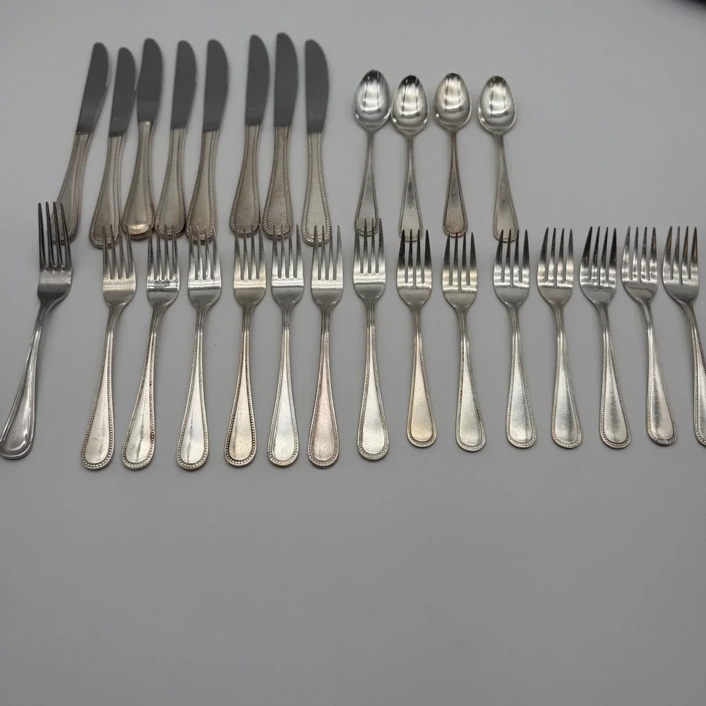 International Silver Stainless Flatware Set 27pc Beaded Pattern Korea Glossy